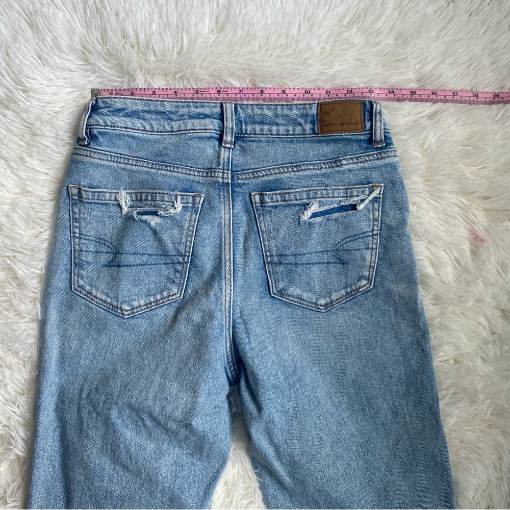 AE Strigid Distressed Light Blue Denim Jeans.  NWOT. - Picture 7 of 9